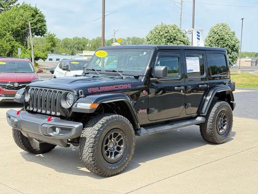 Black Clearcoat 2023 Jeep Wrangler Rubicon