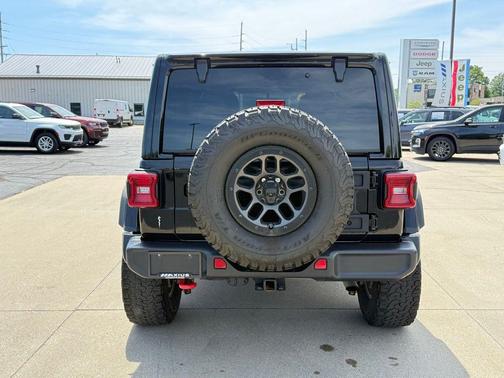 Black Clearcoat 2023 Jeep Wrangler Rubicon