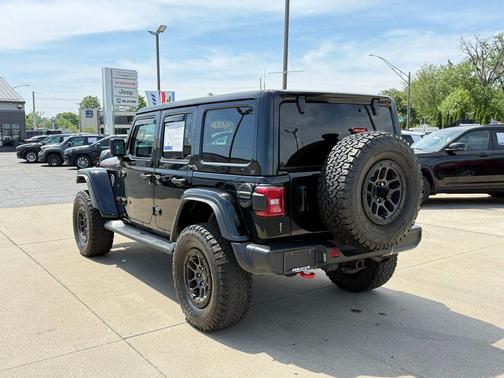 Black Clearcoat 2023 Jeep Wrangler Rubicon