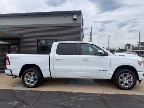 Bright White Clearcoat 2023 RAM 1500 Big Horn