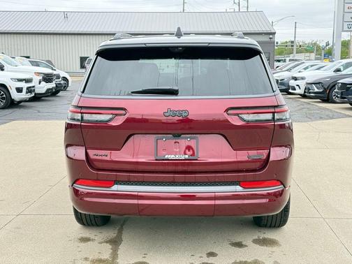 Velvet Red Pearlcoat 2026 Jeep Grand Cherokee L Summit