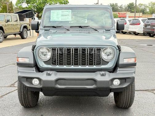 Anvil Clearcoat 2026 Jeep Wrangler Sport