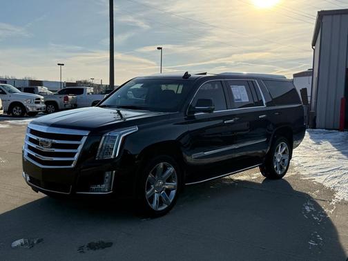 2018 Cadillac Escalade ESV Premium Luxury
