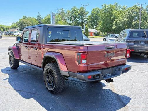 Snazzberry Pearlcoat 2021 Jeep Gladiator Sport
