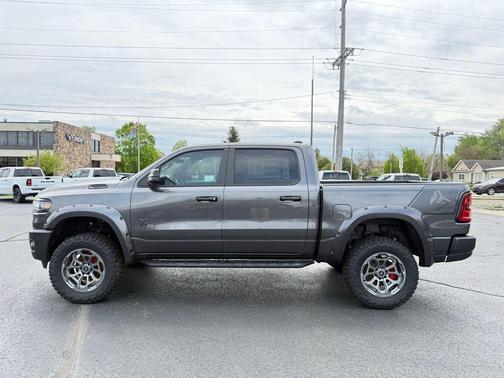 Granite Crystal Clearcoat Metallic 2025 RAM 1500 Big Horn/Lone Star