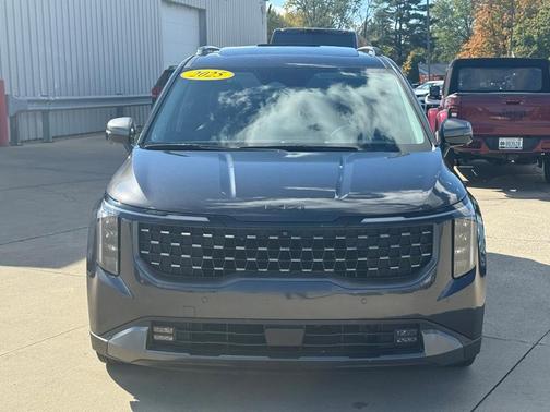 2025 Kia Carnival SX