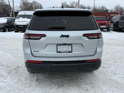 2024 Jeep Grand Cherokee L Laredo