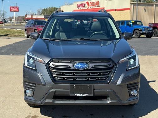Magnetite Gray Metallic 2022 Subaru Forester Limited