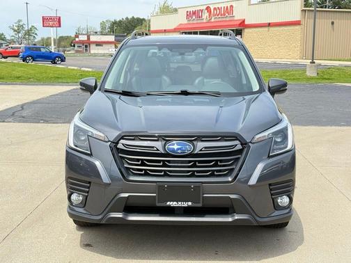 Magnetite Gray Metallic 2022 Subaru Forester Limited