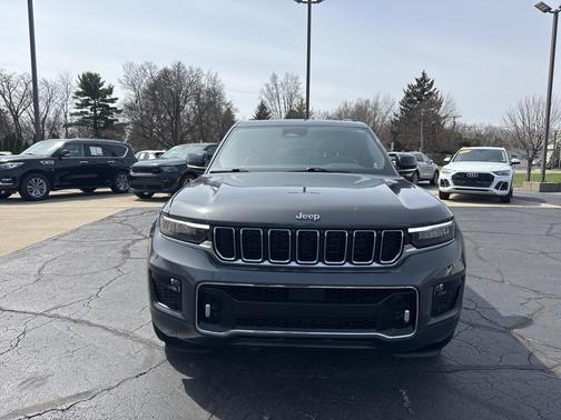 2022 Jeep Grand Cherokee Overland