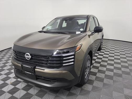 2025 Nissan Kicks S