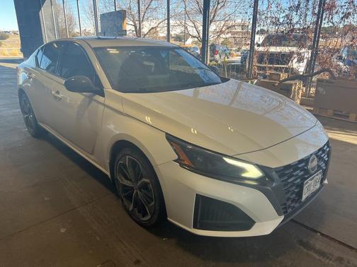 2023 Nissan Altima SR Intelligent AWD