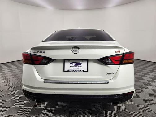 2023 Nissan Altima SR Intelligent AWD