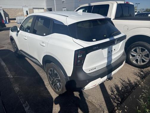 2025 Nissan Kicks SV