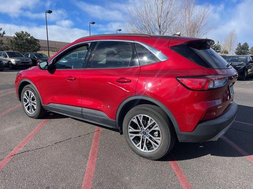 2022 Ford Escape SEL