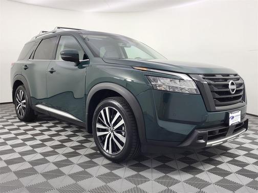 2023 Nissan Pathfinder Platinum 4WD