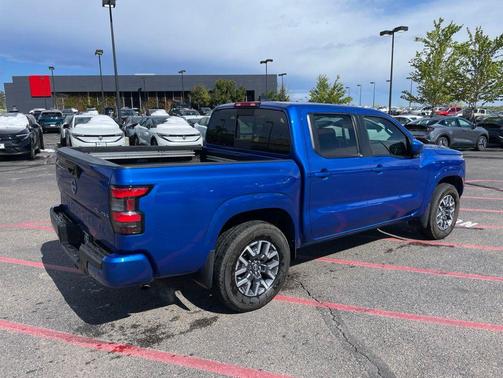 Bluestone Pearl 2024 Nissan Frontier SL
