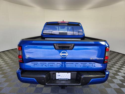 Bluestone Pearl 2024 Nissan Frontier SL