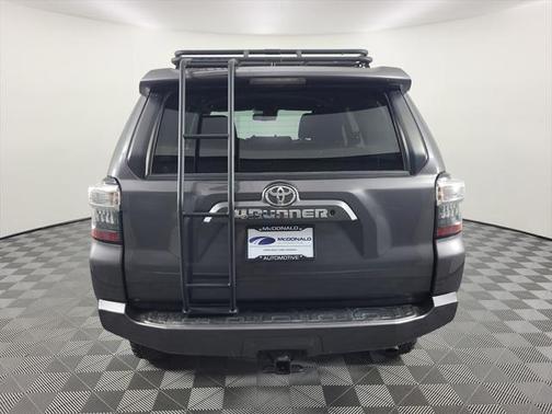 2020 Toyota 4Runner SR5