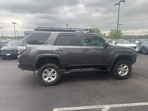 2020 Toyota 4Runner SR5