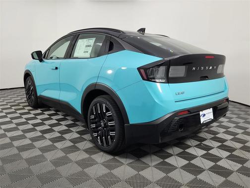 2026 Nissan Leaf PLATINUM+