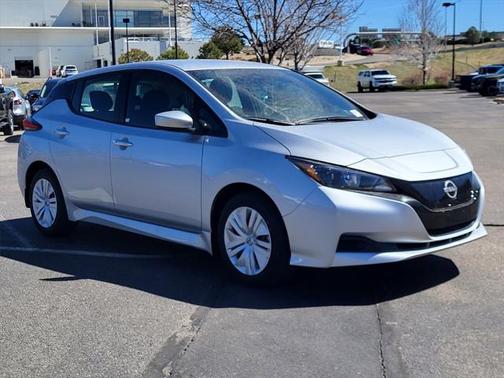 2025 Nissan Leaf S