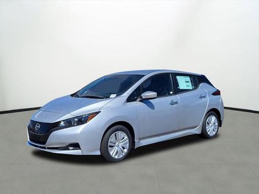 2025 Nissan Leaf S