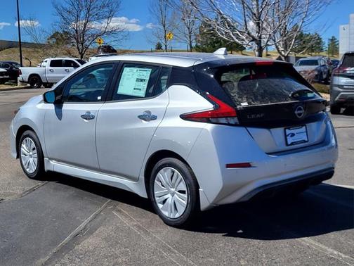2025 Nissan Leaf S