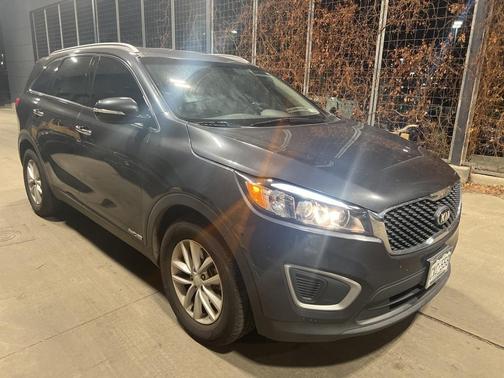2018 Kia Sorento LX