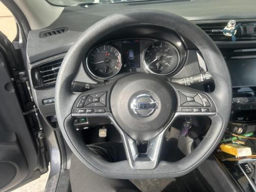 2022 Nissan Rogue Sport S