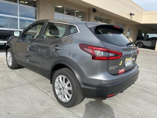 2022 Nissan Rogue Sport S