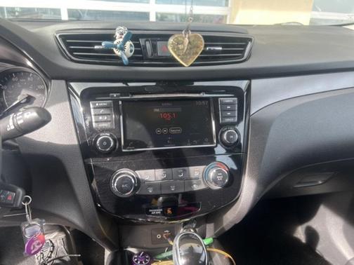 2022 Nissan Rogue Sport S