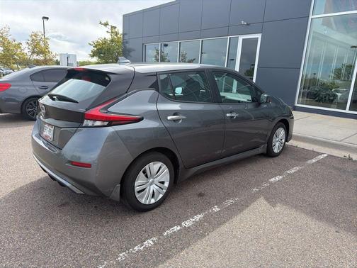 Gun Metallic 2025 Nissan Leaf S