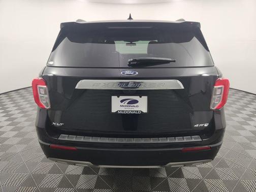 Agate Black Metallic 2021 Ford Explorer XLT