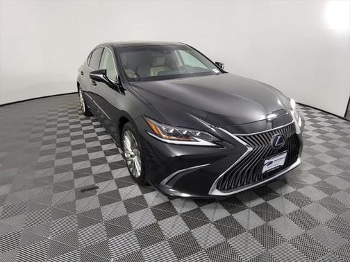 2020 Lexus ES 300h Luxury