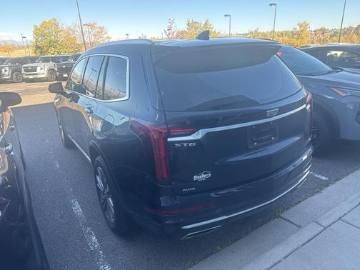 2022 Cadillac XT6 Premium Luxury AWD