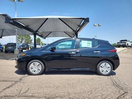 2025 Nissan Leaf S