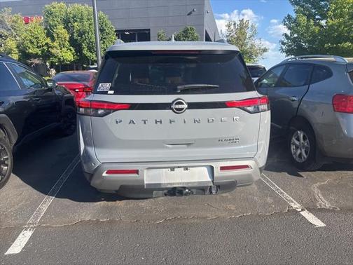 2023 Nissan Pathfinder Platinum 4WD