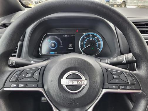 2025 Nissan Leaf S