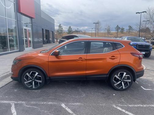 2022 Nissan Rogue Sport SL