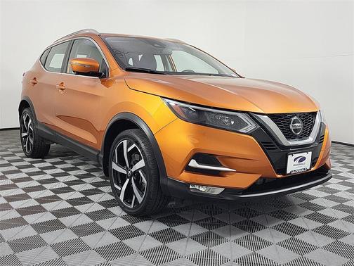 2022 Nissan Rogue Sport SL