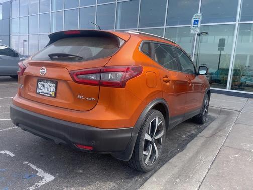 2022 Nissan Rogue Sport SL
