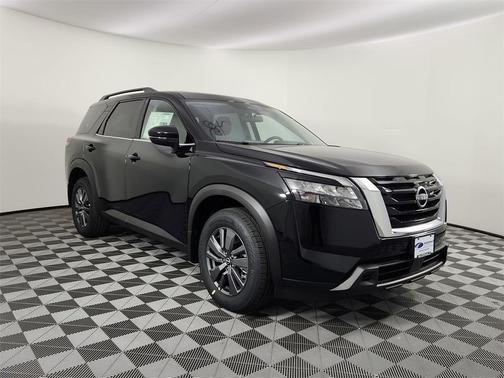 2025 Nissan Pathfinder SV 4WD