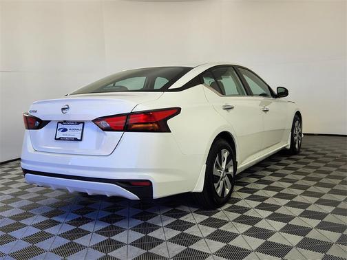 2022 Nissan Altima S FWD