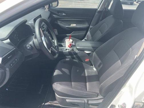 2022 Nissan Altima S FWD