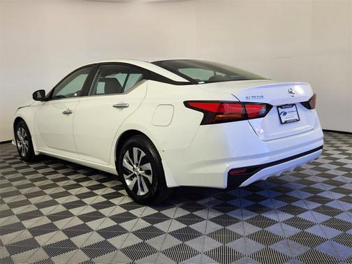 2022 Nissan Altima S FWD