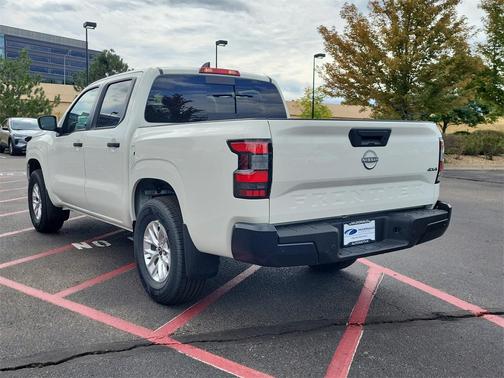 2025 Nissan Frontier S