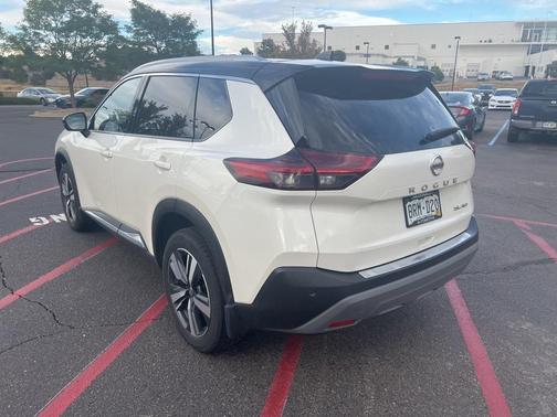 2021 Nissan Rogue SL