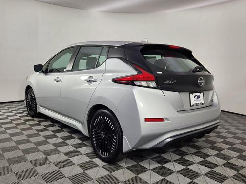 2024 Nissan Leaf SV PLUS