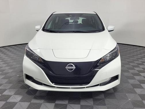 2025 Nissan Leaf S